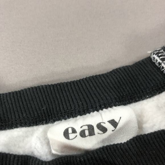 Disney Mickey and Friends Sweatshirt Cream Minnie Mouse AOP Women's One Size - Picture 3 of 8